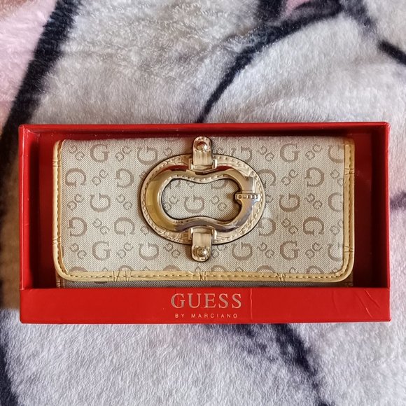 GUESS Wallet - Picture 2 of 2